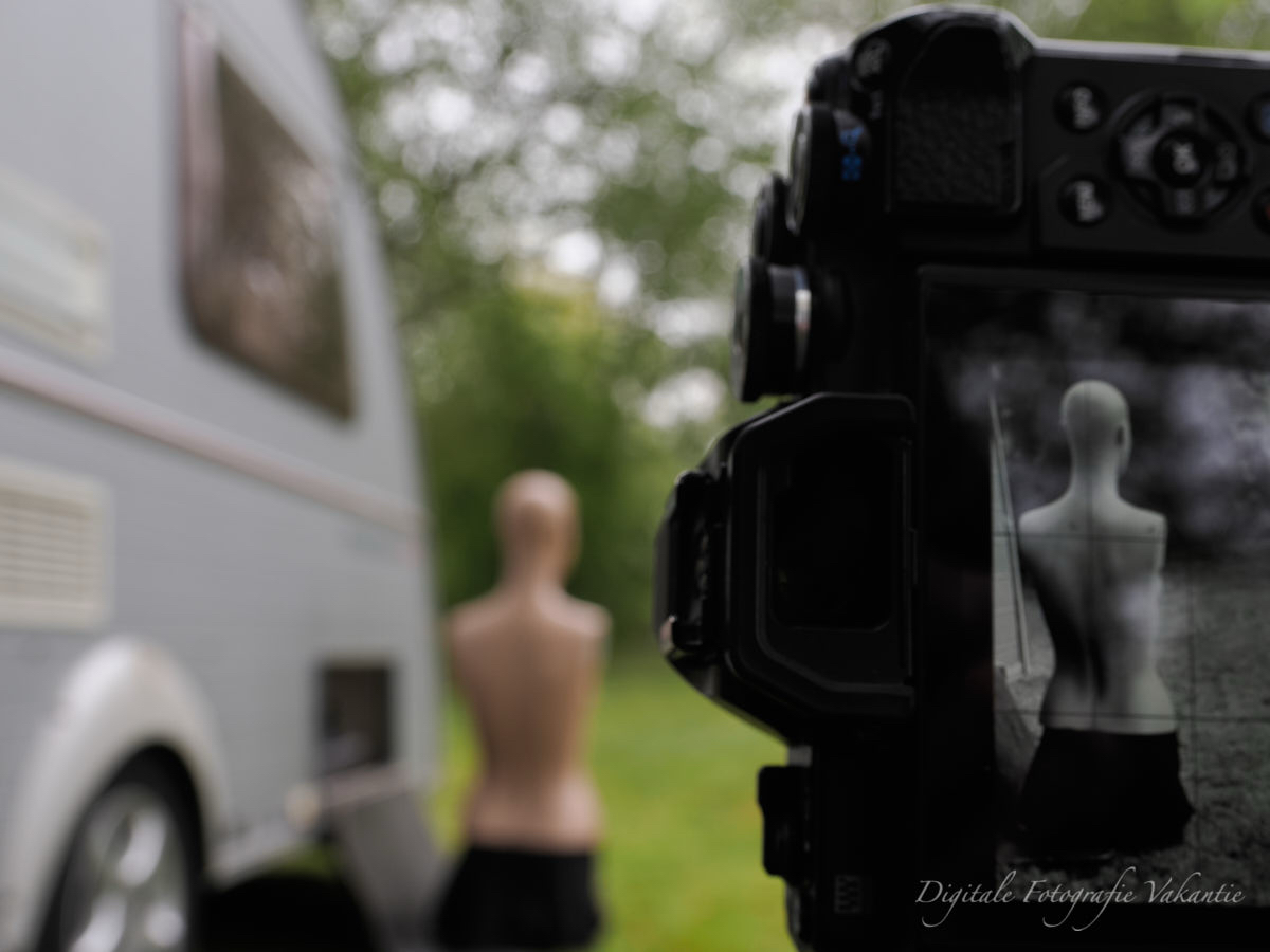 Paul vrouw op camping.jpg